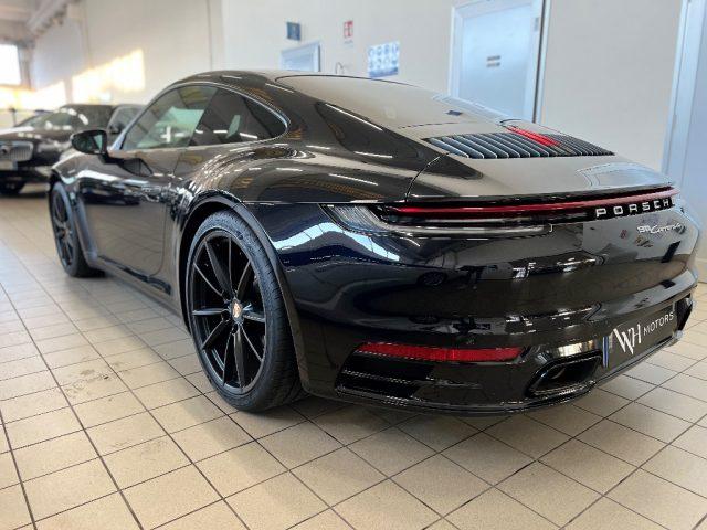 PORSCHE 911 Carrera 4 //TOTAL BLACK//