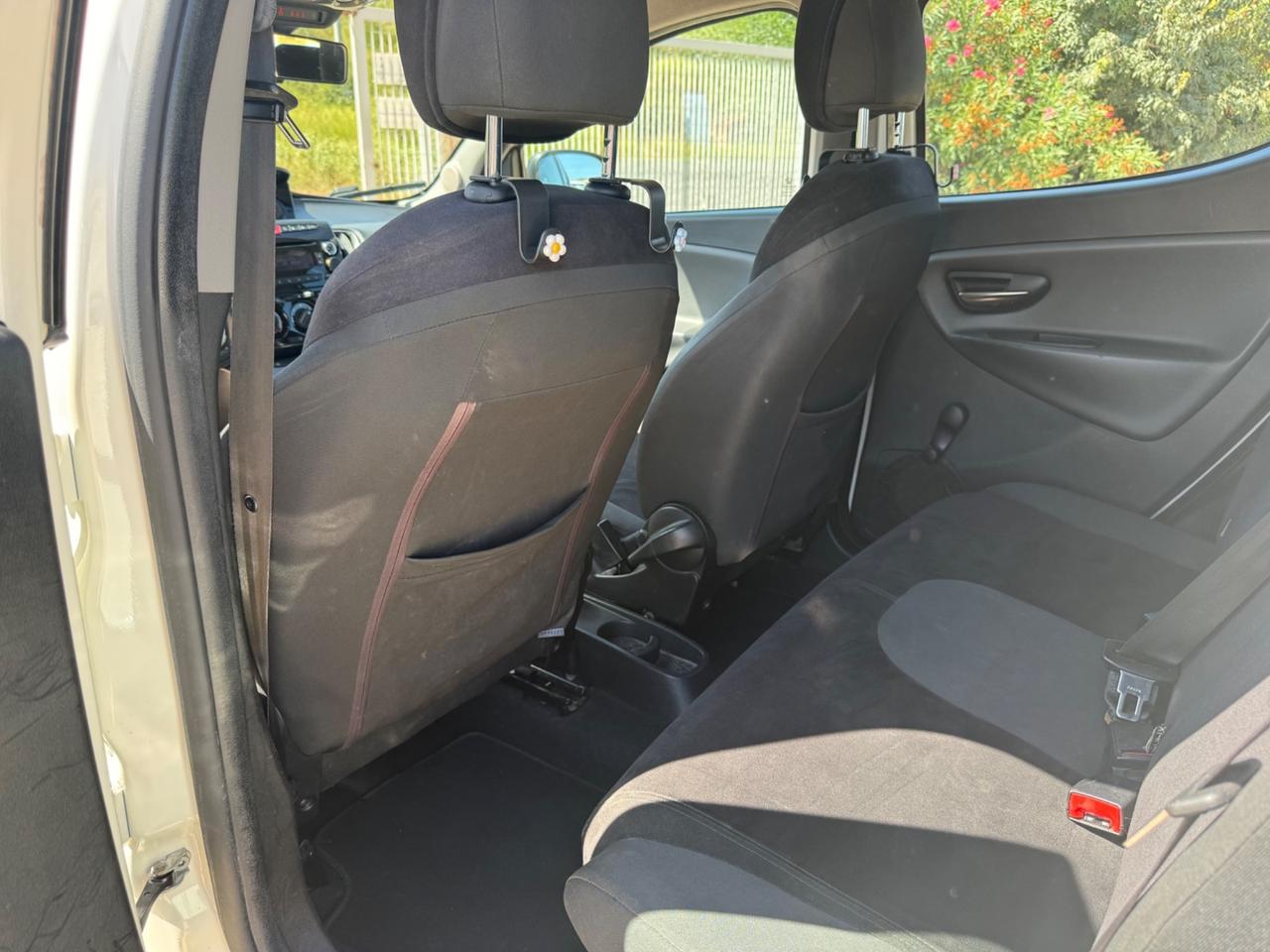 Lancia Ypsilon 1.2 69 CV 5 porte GPL 3.999€