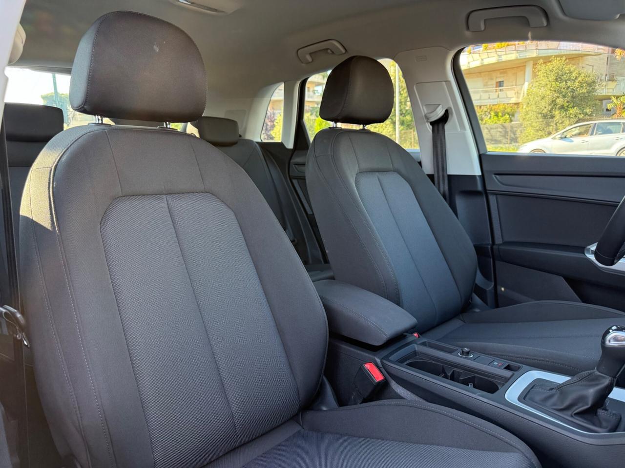 Audi Q3 45 TFSI e S tronic Business