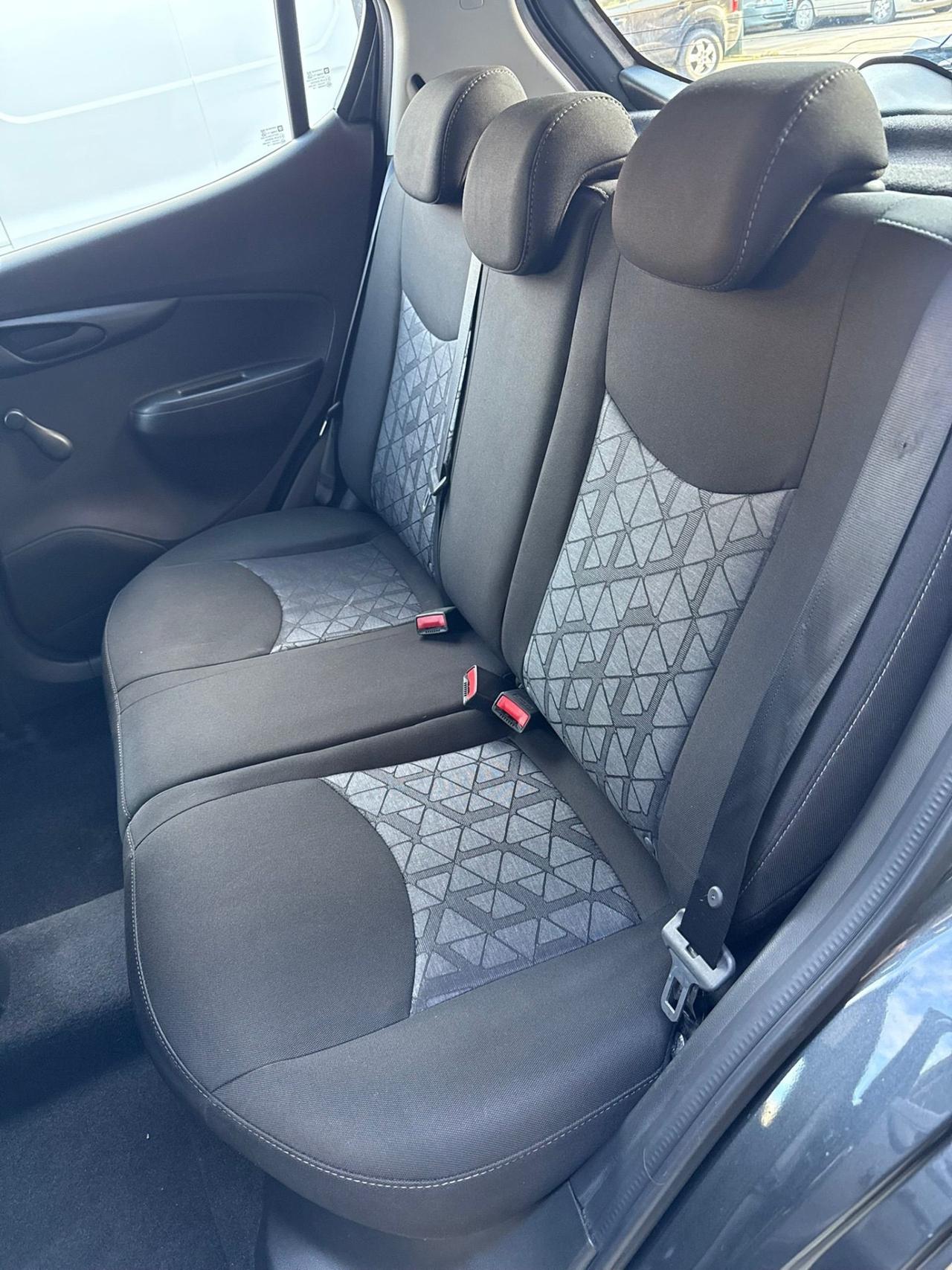 Opel Karl Rocks 1.0 benzina