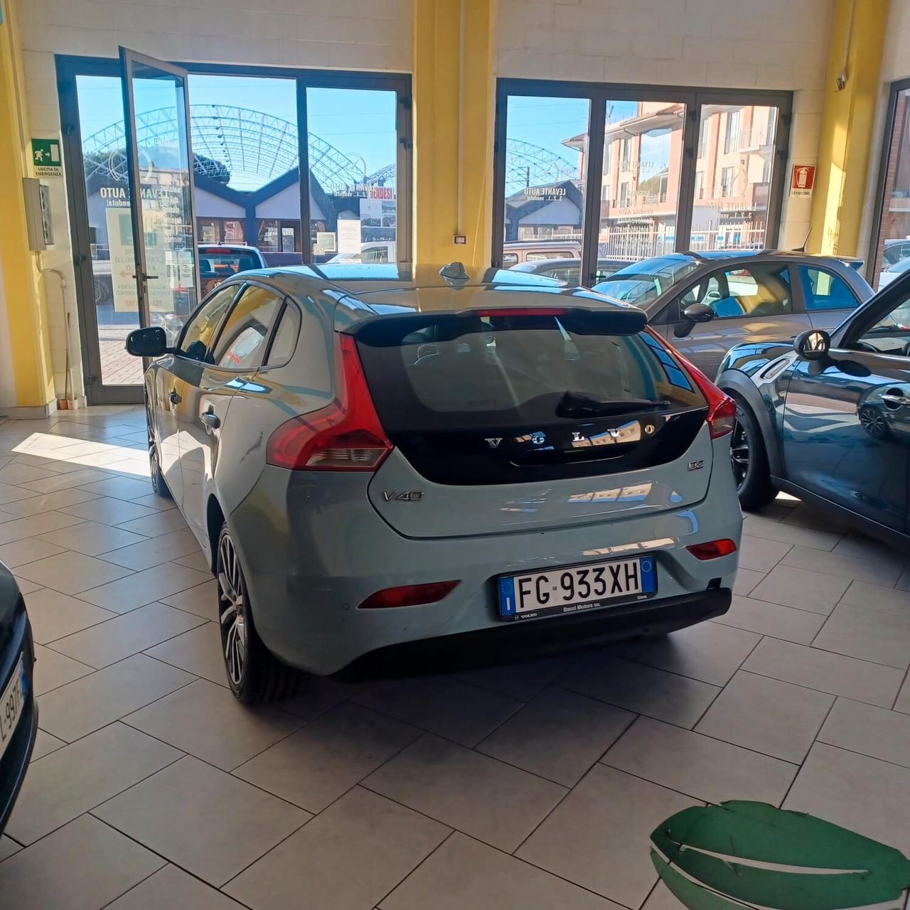 VOLVO V40 OTTIMO STATO GARANZIA 1 2 MESI