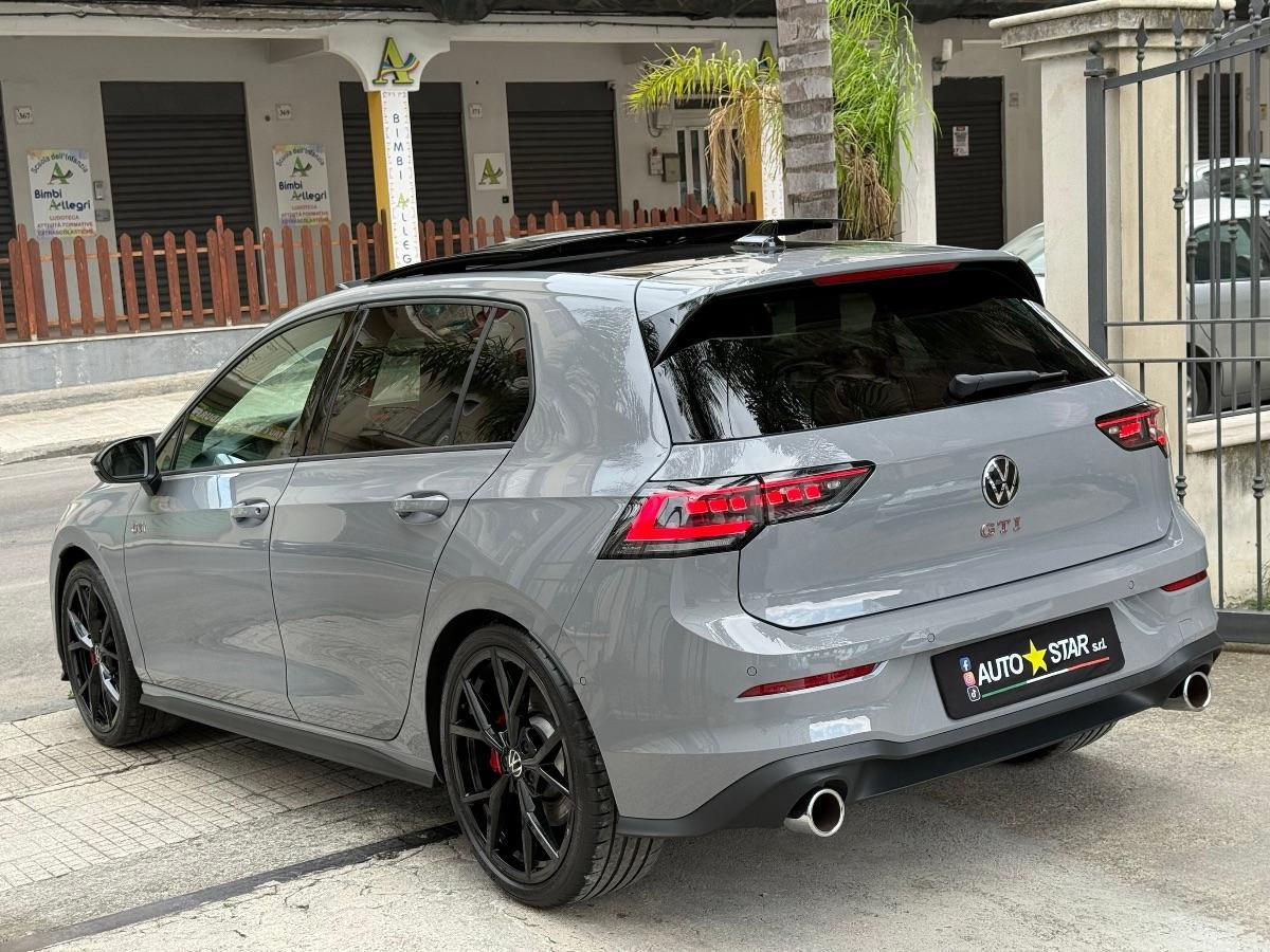 New Volkswagen Golf 8.5 GTI 2.0 TSI 265 CV