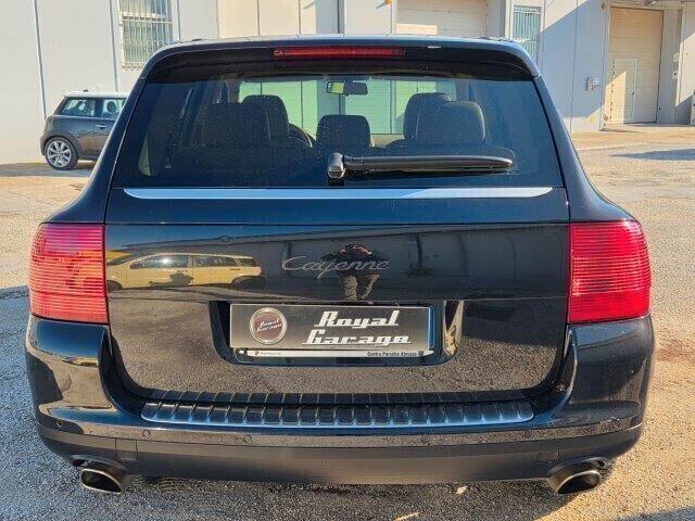 Porsche CAYENNE 3.2 V6 -UNI PRO -