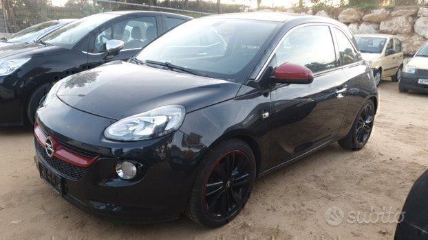 Opel Adam 1.4 Adam black and red