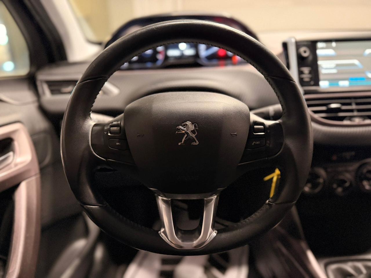 Peugeot 2008 1.2 VTi 82CV Allure