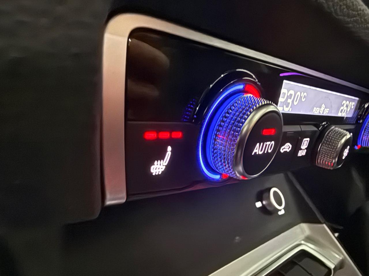 Audi Q3 Sportback 2.0D150cv TOTAL S-LINE+TETTO BLACK ED.2022