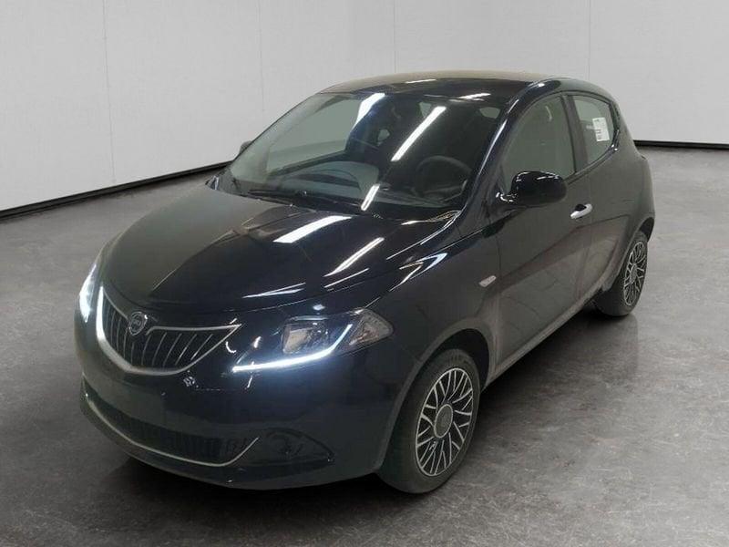 Lancia Ypsilon 1.0 firefly hybrid Platino s&s 70cv