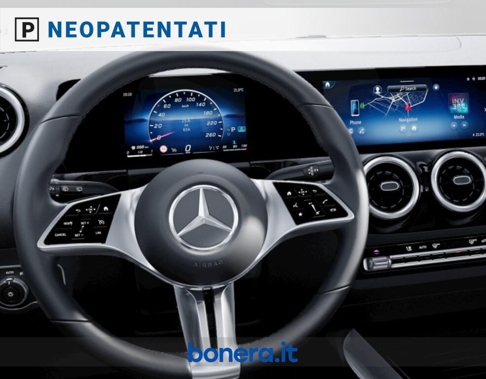 Mercedes GLA 180 180 D Progressive Advanced 8G-DCT