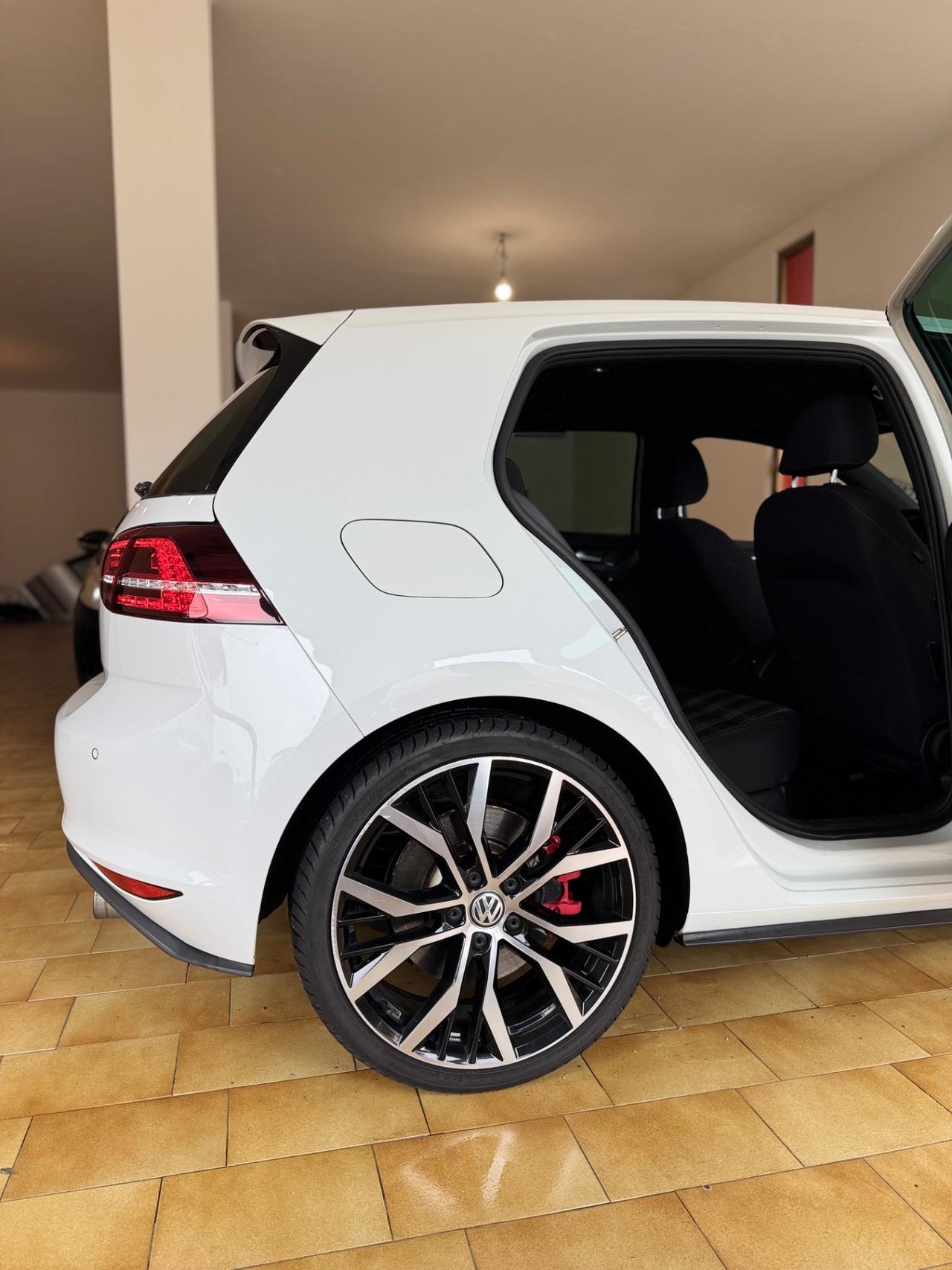 Volkswagen Golf GTI Golf GTI Performance 2.0 TSI DSG 5p. BlueMotion Technology