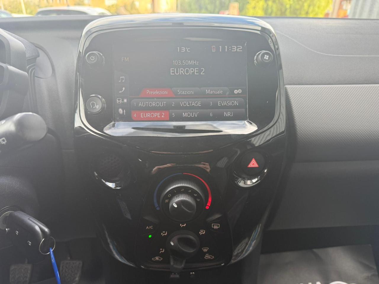 Peugeot 108 VTi 72 CV STYLE TOP