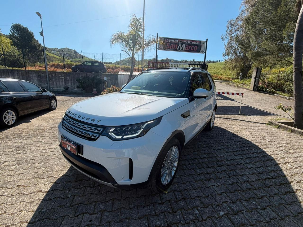 Land Rover Discovery 2.0 SD4 240 CV HSE Luxury -TETTO PANORAMICO-7POSTI