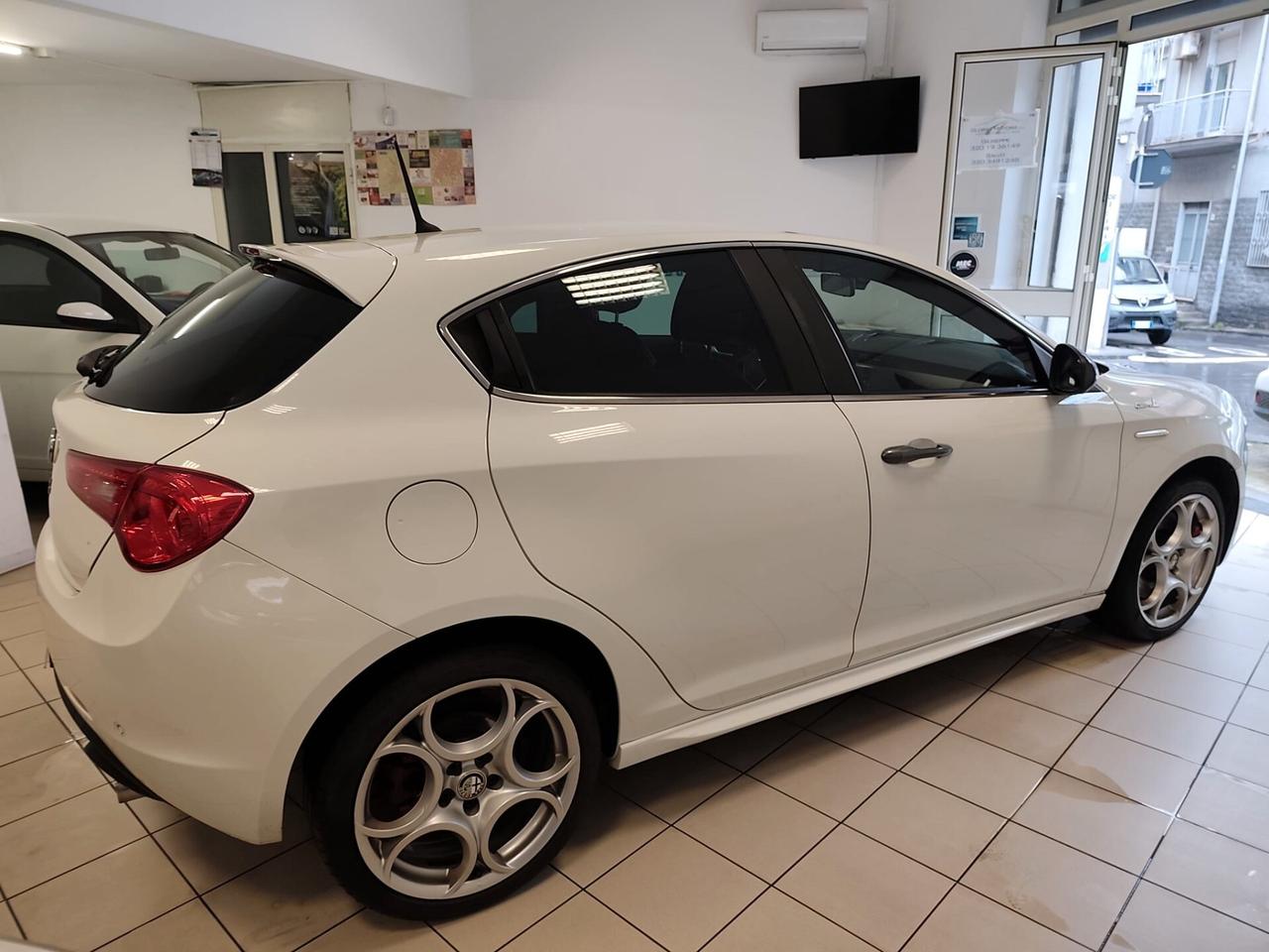 Alfa Romeo Giulietta 2.0 JTDm-2 150 CV Distinctive