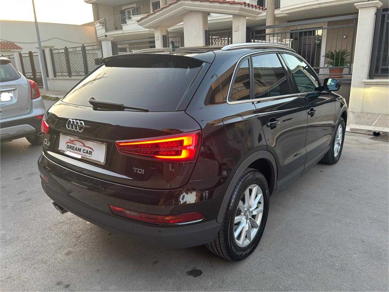 Audi Q3 2.0 TDI 120 CV Sport