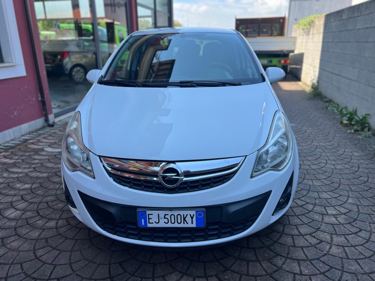 Opel Corsa 1.2 5porte GPL - Garanzia 12 mesi