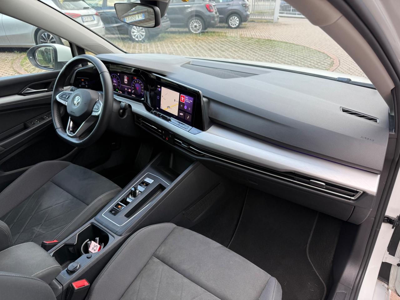 Volkswagen Golf 1.5 TGI DSG Life