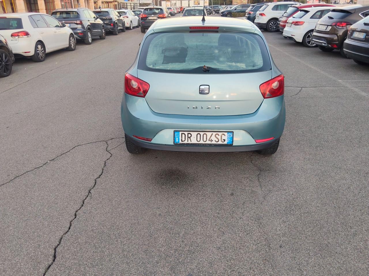 Seat Ibiza 1.4 5p. Reference Dual