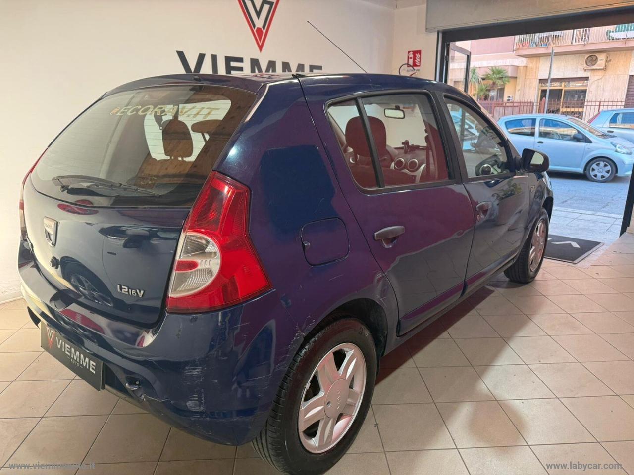 Dacia Sandero 1.2 16V Lauréate