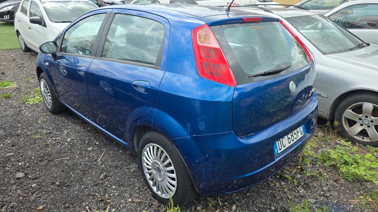 Fiat Grande Punto 1.2 benzina neopatentati