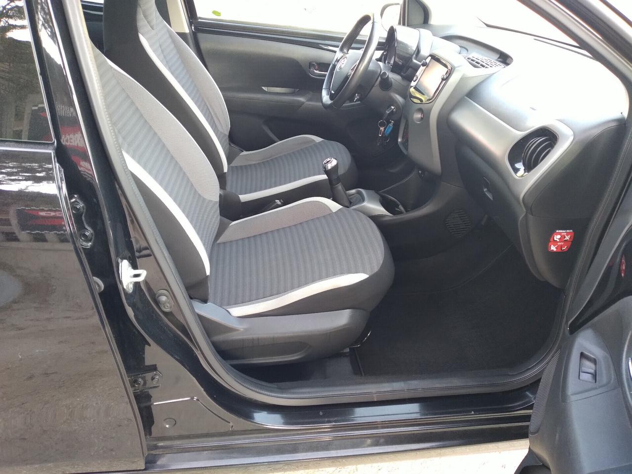 Toyota Aygo 1.0 VVT-i 72 CV 5 porte x-play