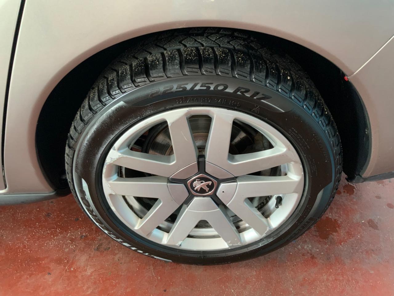 Peugeot 3008 HYbrid4