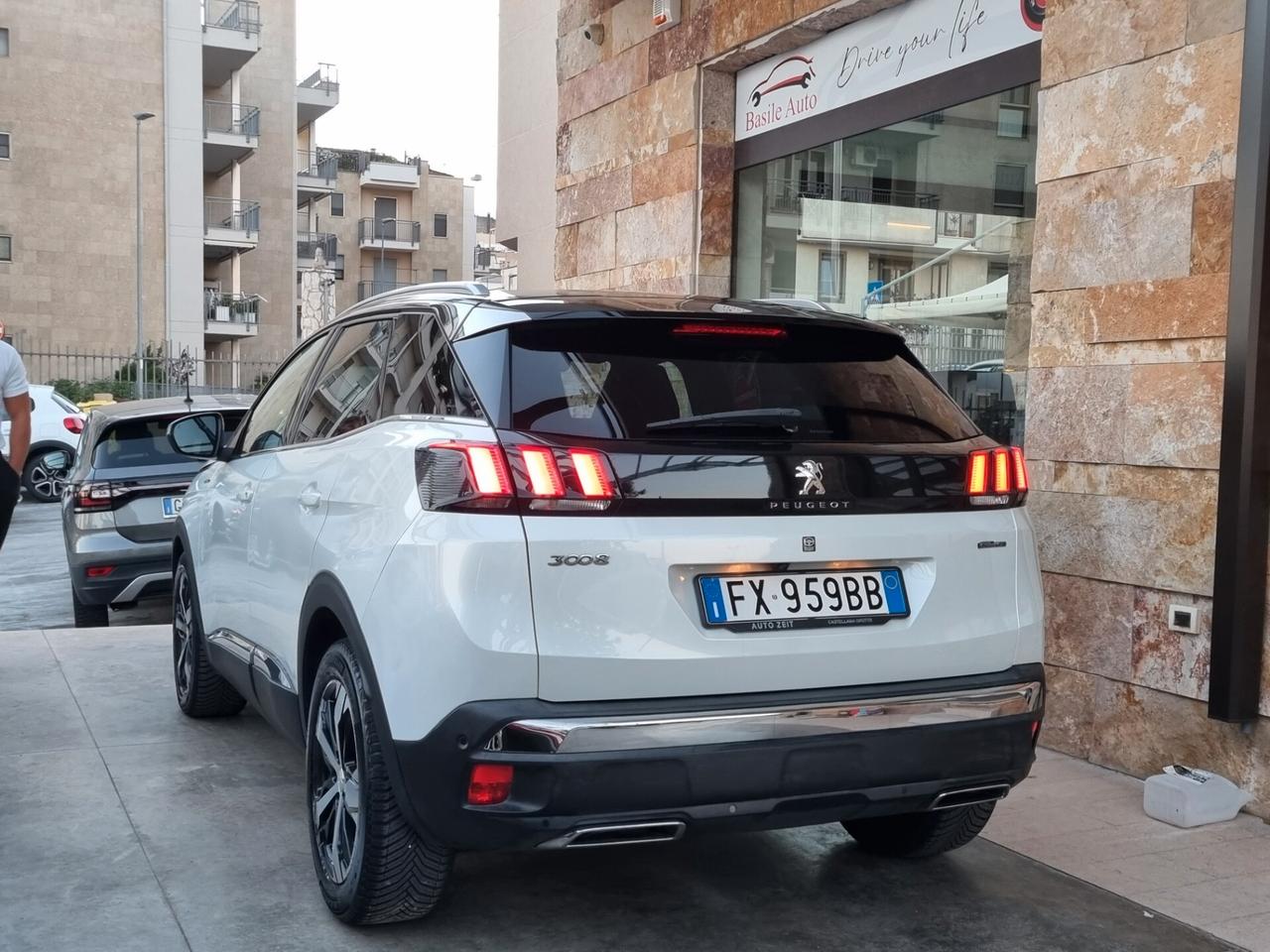 Peugeot 3008 II 1.5 bluehdi GT Line s&s 130cv