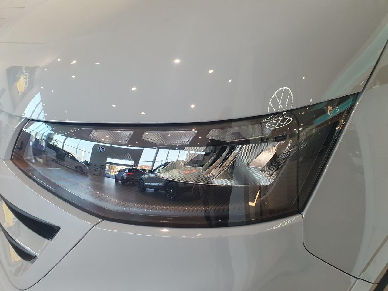 Volkswagen T7 Caravelle t7 2.0 tdi 150cv life l1 auto