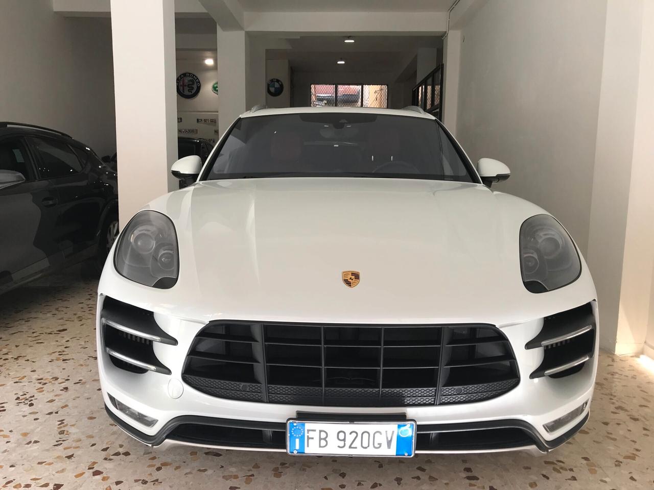 Porsche Macan 3.6 Turbo V6 400cv service Porsche