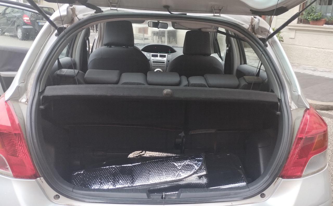 Toyota Yaris 1.3 5 porte M-MT Sol NEOPATENTATI