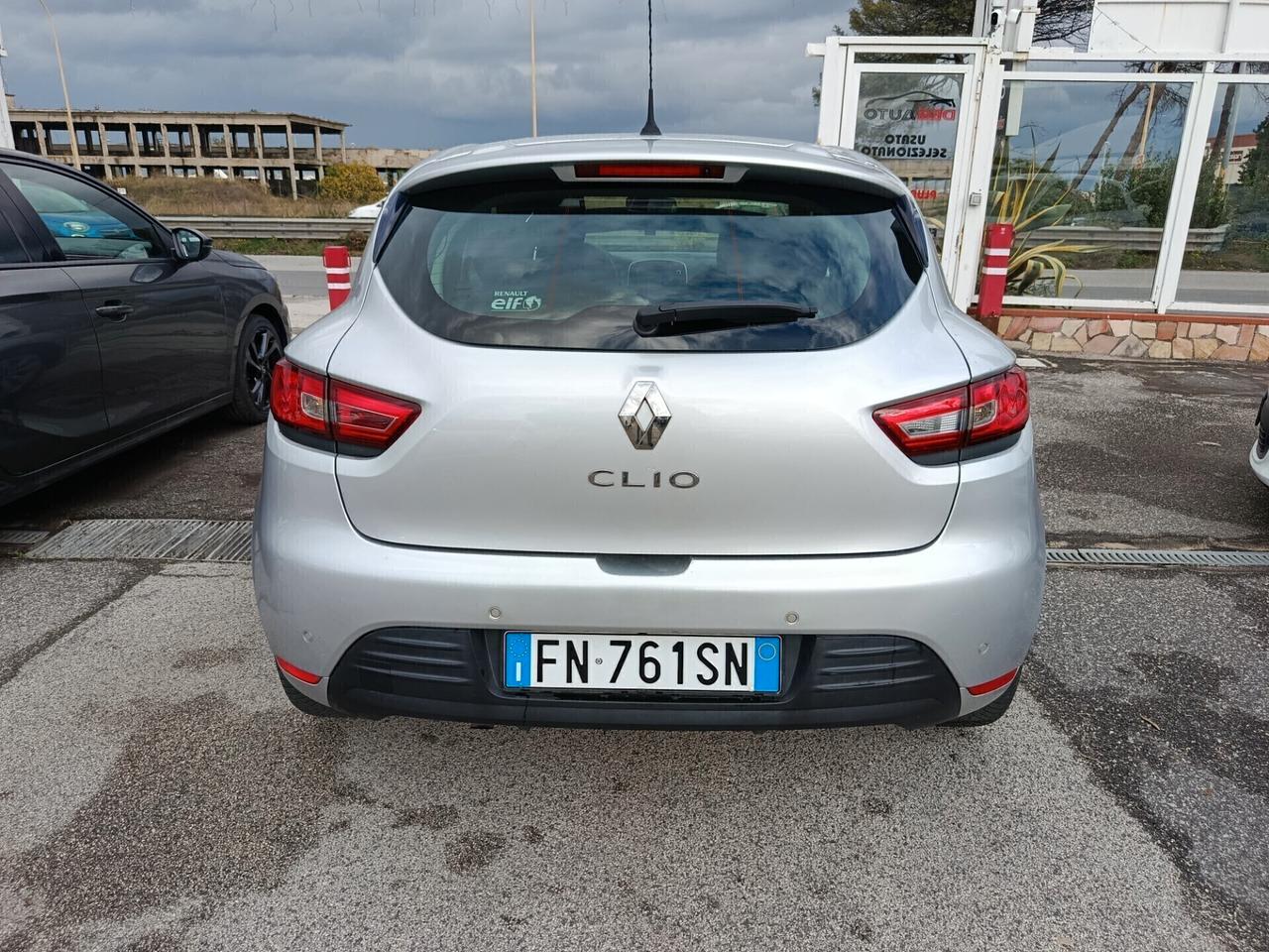 Renault Clio 1.2 Gpl di serie 90CV 5 porte Business