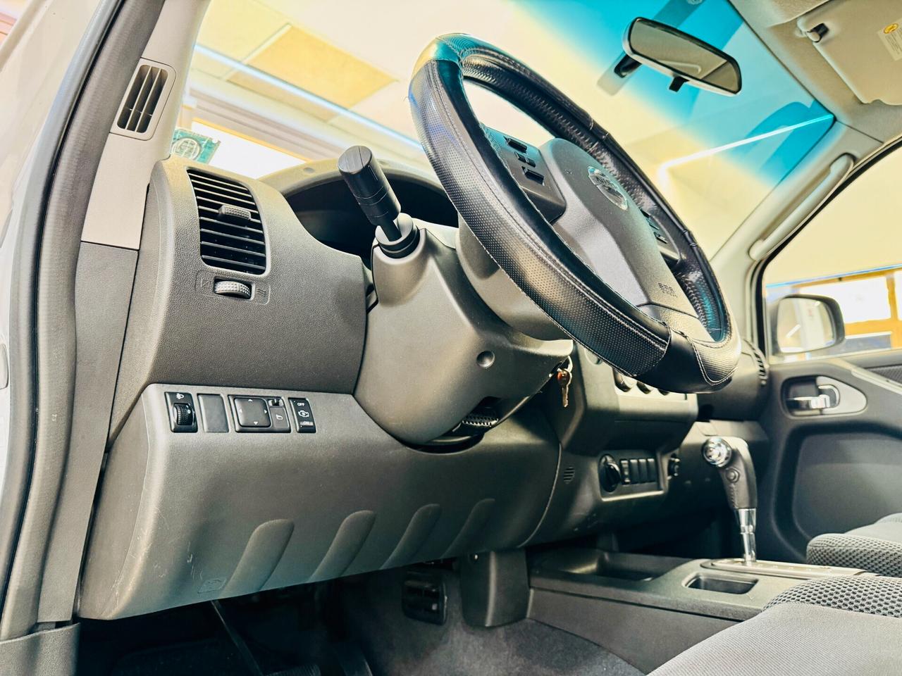 Nissan Navara 2.5 dCi 4 Porte Double Cab 174Cv Autom - Perfetto!!!