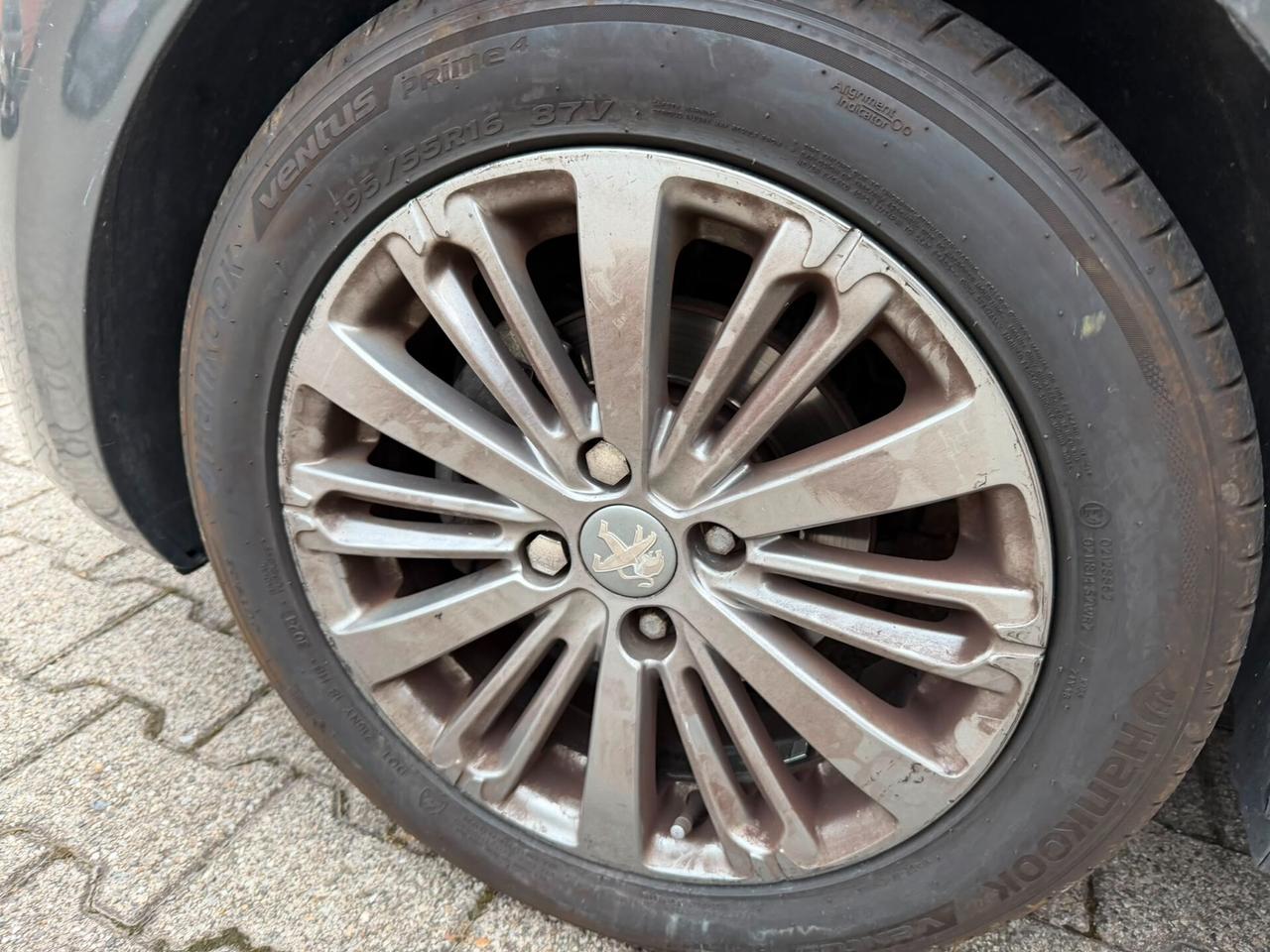 Peugeot 208 PureTech 82 5 porte Active