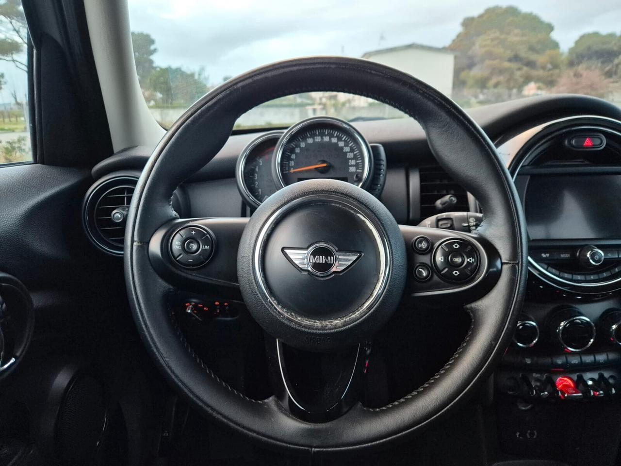 Mini 1.5 One D Business