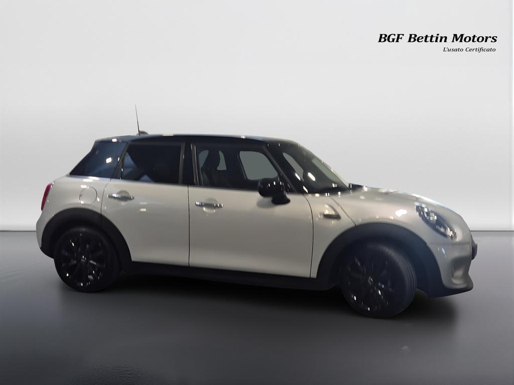 Mini Cooper D 1.5 TwinPower Turbo Cooper D Boost DCT