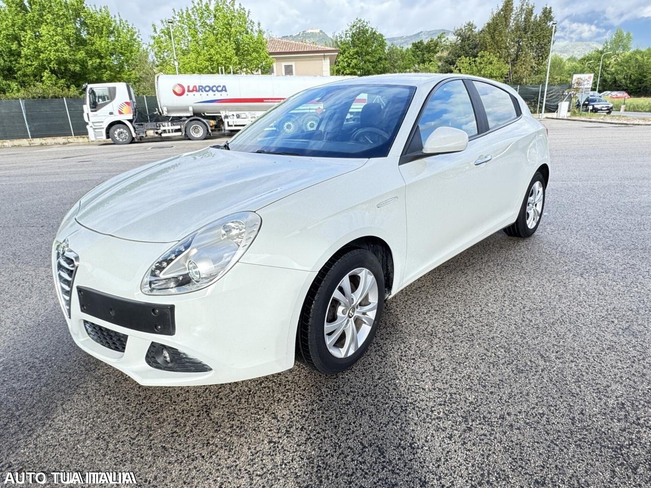 ALFA ROMEO GIULIETTA 1.6 SPORT INTERNI IN PELLE