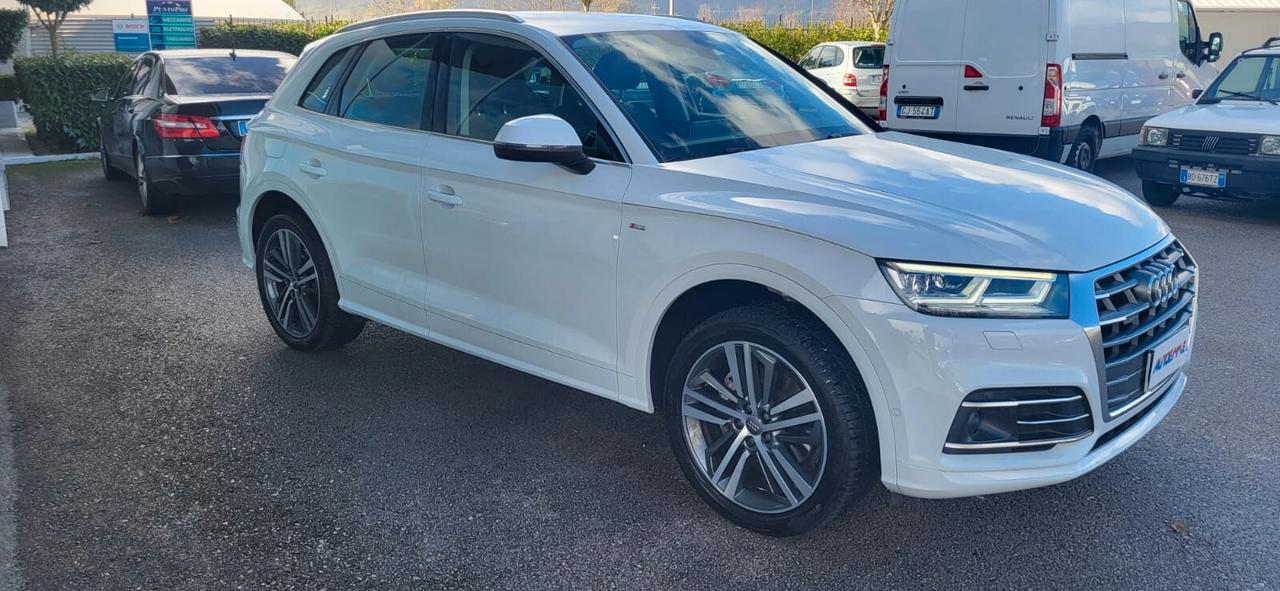 Audi Q5 40 TDI quattro S tronic line