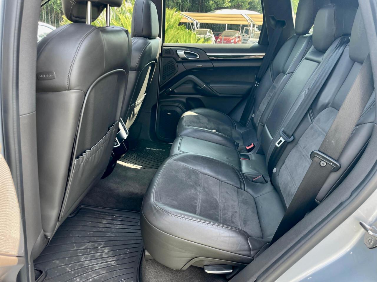 Porsche Cayenne 3.0 Diesel Platinum Edition