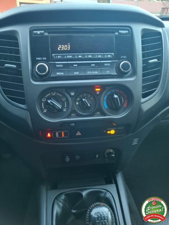 MITSUBISHI L200 2.3 D Double Cab 4x4 Easy Select Invite Connect