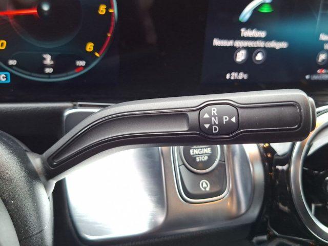 MERCEDES-BENZ GLB 200 d Automatic Premium