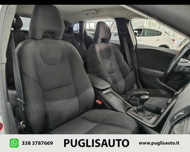 VOLVO V40 D2 Kinetic