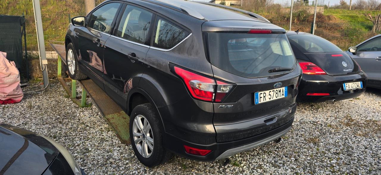 Ford Kuga 2.0 TDCI 120 CV S&S 2WD Titanium