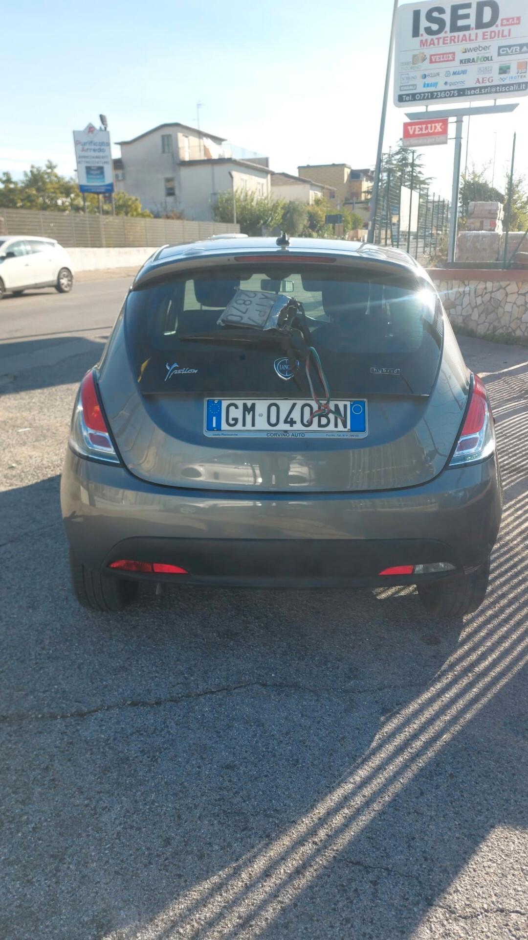 Lancia Ypsilon 1.0 FireFly 5 porte S&S Hybrid Ecochic UnYca