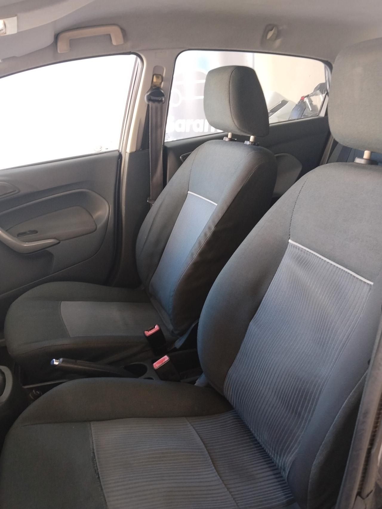 Ford Fiesta 1.4 diesel 2011 CON GARANZIA