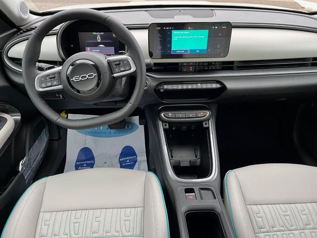 FIAT 600 Hybrid 145 CV DCT MHEV La Prima kM 0