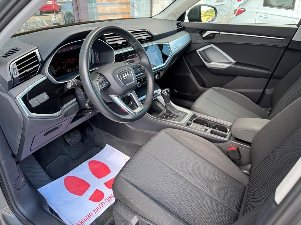 Audi Q3 35 TDI S tronic Business