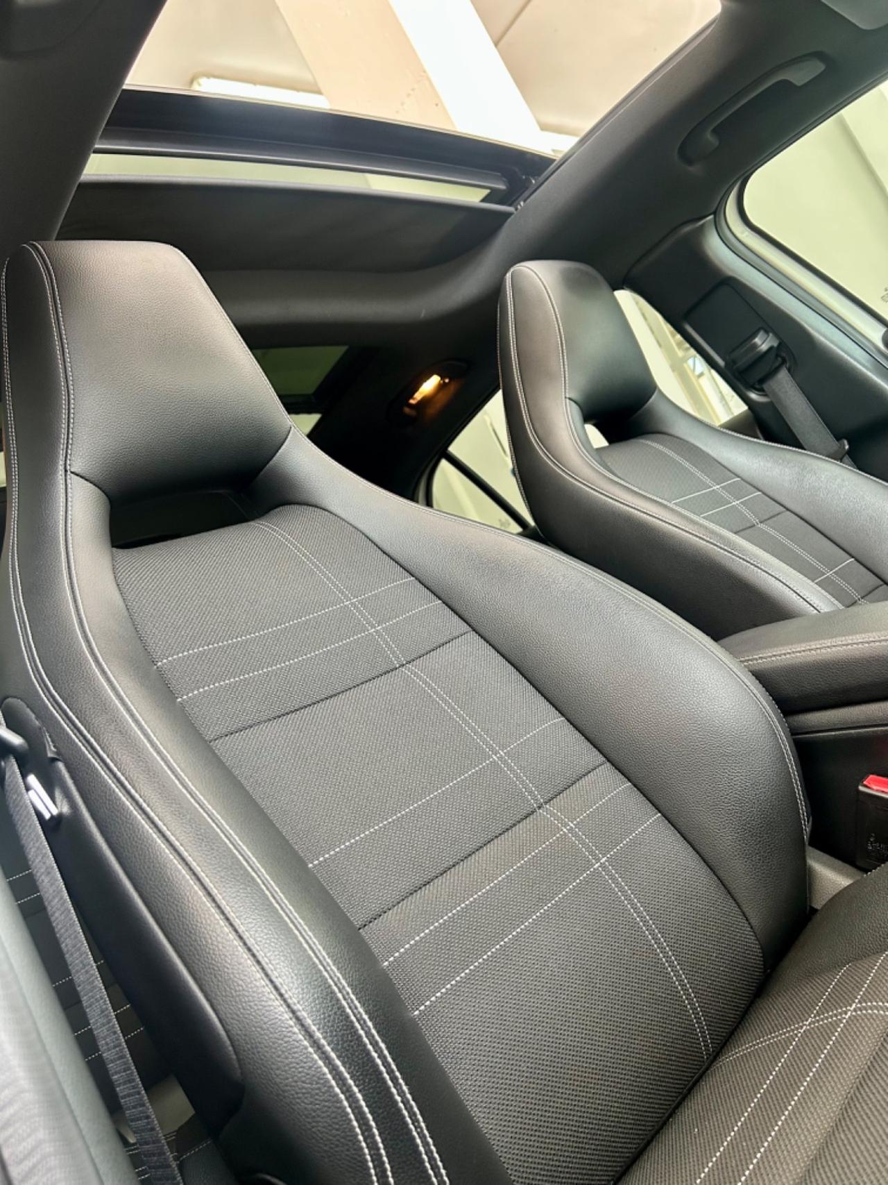 Mercedes-benz GLA 200 d Sport TETTO finanziabile