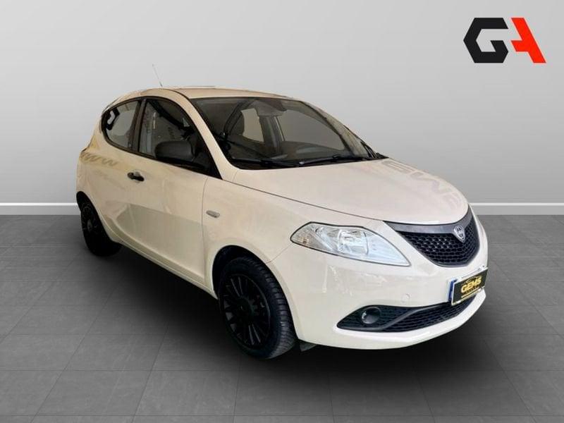 Lancia Ypsilon 1.2 69 CV 5 porte Elefantino Blu