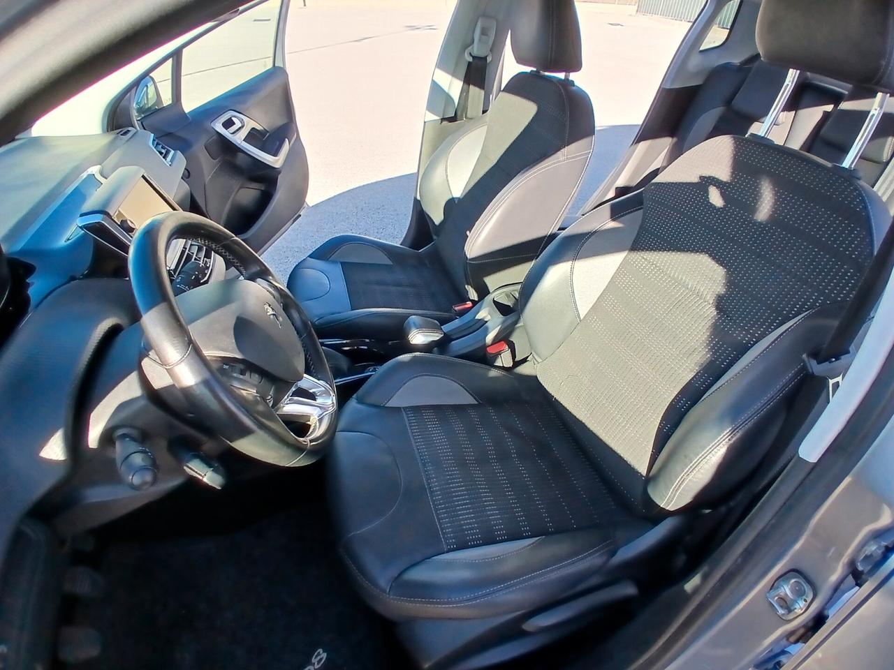 Peugeot 2008 1.6 BLUEHDi 100 ALLURE 2016
