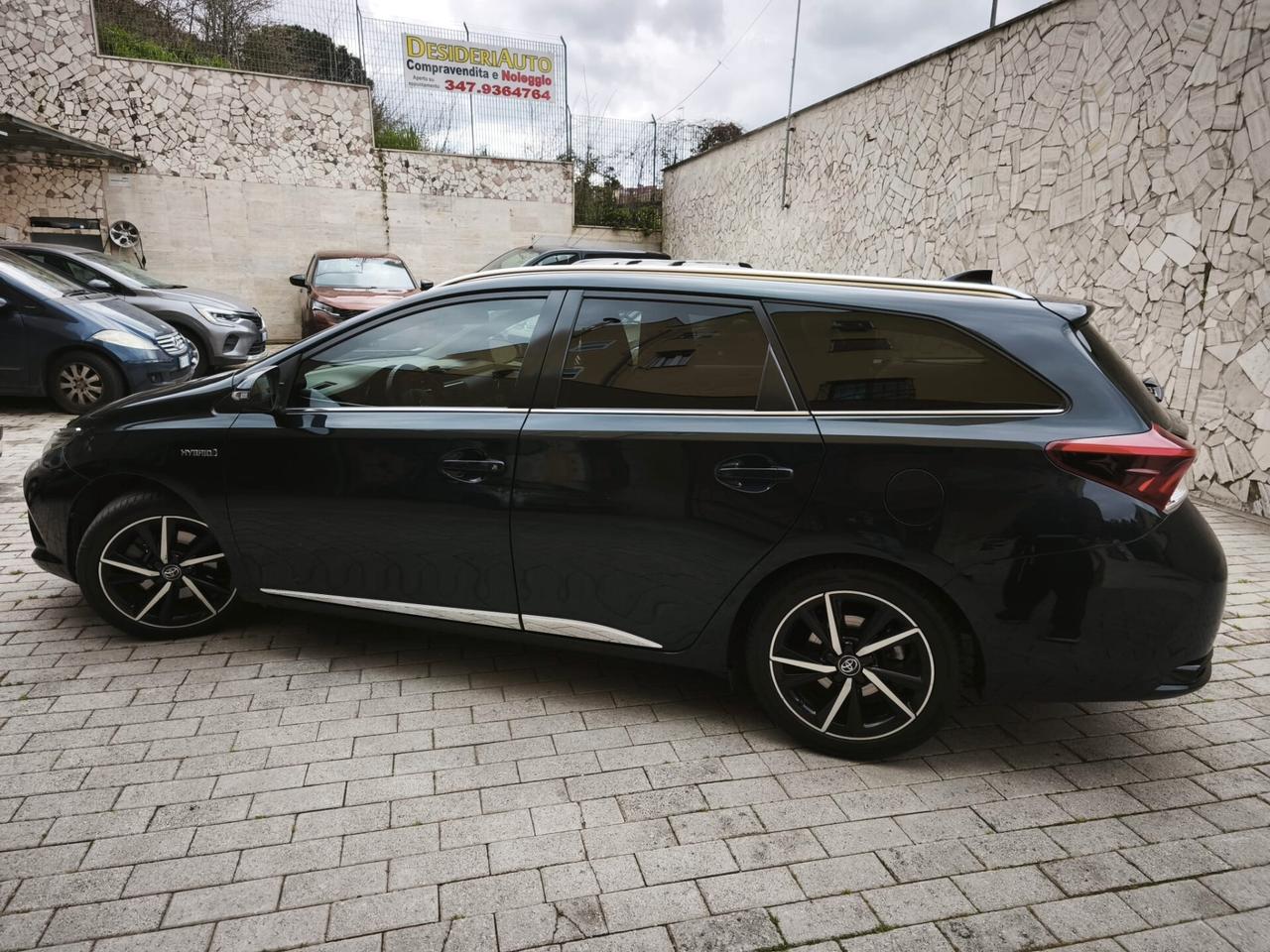 Toyota Auris touring sport ibrida