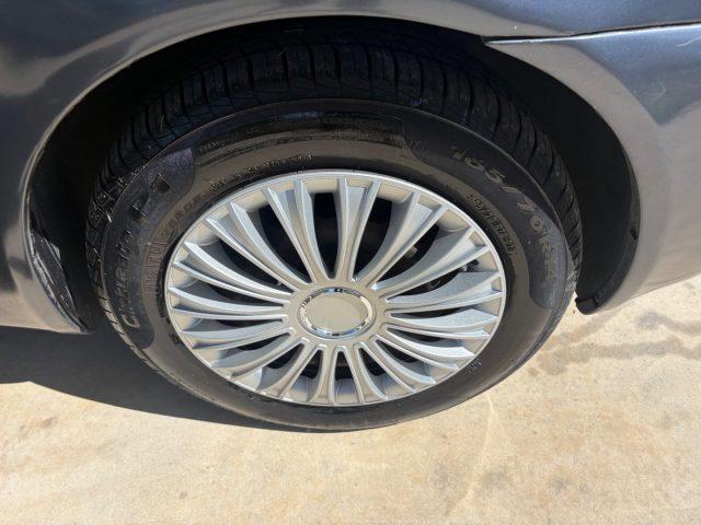 FIAT Punto 1.2i cat 5 porte POCHI CHILOMETRI OK NEOP