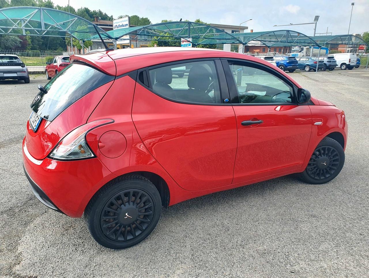 Lancia Ypsilon 1.2 69 CV 5 porte GPL Ecochic Elefantino Blu